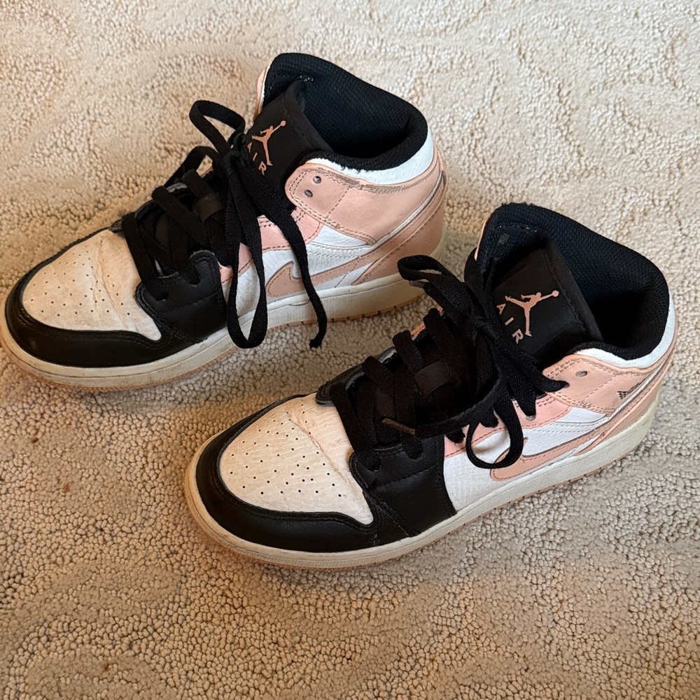 Nike Air Jordan 1 Mid Crimson Tint Sneakers